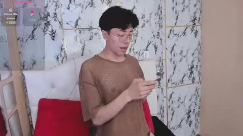 Tylhugedoom online show from January 6, 2:36 pm