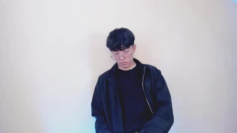 Tylhugedoom online show from January 18, 2:23 pm