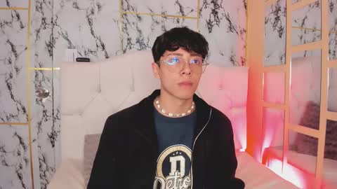 Tylhugedoom online show from January 27, 2:24 pm