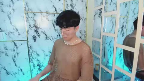 Tylhugedoom online show from January 28, 3:04 pm