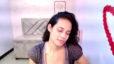 TYNA  online show from February 26, 7:38 pm