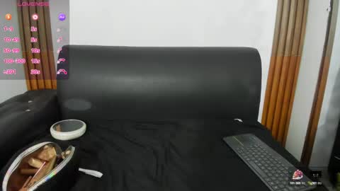 Tyra privacy online show from February 24, 1:02 am