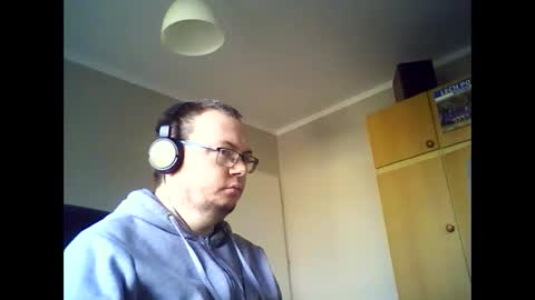 Snapshot of tyradi1991 chatting on December 18, 12:07 pm tyradi1991 online show from December 18, 12:07 pm