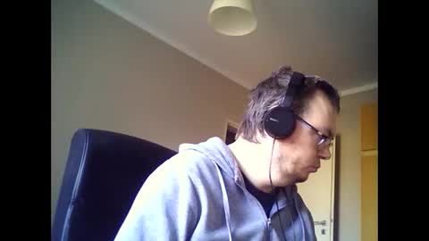 Snapshot of tyradi1991 chatting on February 9, 2:40 pm tyradi1991 online show from February 9, 2:40 pm