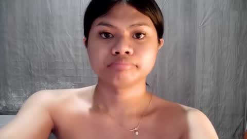 Snapshot of tyradine chatting on November 23, 1:44 pm tyradine3 online show from November 23, 1:44 pm