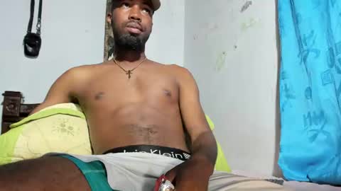 Snapshot of tyson__karter chatting on June 12, 12:15 pm david online show from June 12, 12:15 pm