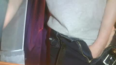Snapshot of u02g2 chatting on June 6, 8:46 pm u02g2 online show from June 6, 8:46 pm