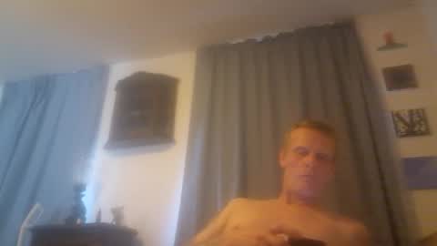 Snapshot of u2232739082 chatting on June 11, 2:04 pm u2232739082 online show from June 11, 2:04 pm