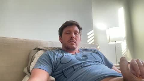 Snapshot of u28005 chatting on March 2, 9:54 pm u28005 online show from March 2, 9:54 pm