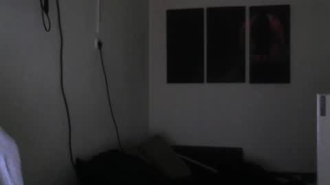 Snapshot of ucloudd chatting on February 26, 9:32 am ucloudd online show from February 26, 9:32 am