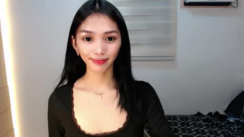 Snapshot of ughliah chatting on September 22, 9:44 am urbbgirl alliah online show from September 22, 9:44 am