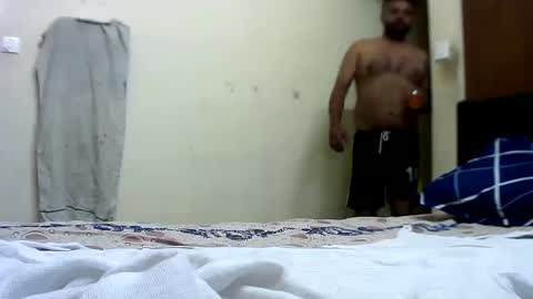 Snapshot of uglyboy1414 chatting on December 24, 3:37 pm Uglyboy1414 online show from December 24, 3:37 pm