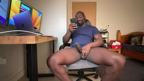 UKchocolate- FREE OFlinks in bio - online show from April 25, 9:56 am