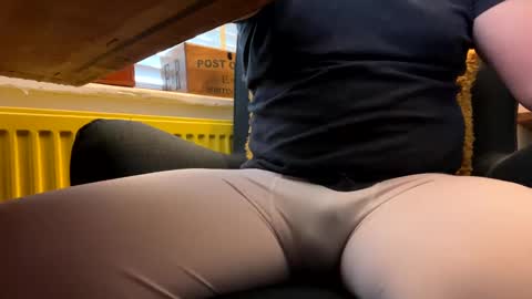 Snapshot of ukclive chatting on March 6, 8:08 am ukclive online show from March 6, 8:08 am