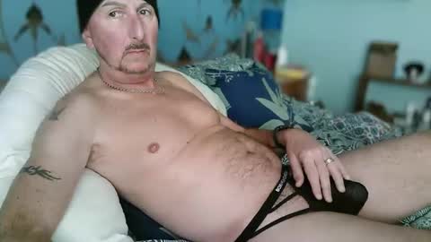 Snapshot of ukcock2016 chatting on March 3, 9:26 am Adam online show from March 3, 9:26 am