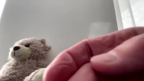 Snapshot of ukserver chatting on December 6, 9:54 am ukserver online show from December 6, 9:54 am