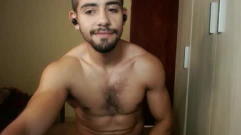 Snapshot of uliseshot450305 chatting on January 18, 9:13 pm Ulises Gomez online show from January 18, 9:13 pm