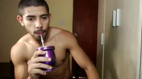 Snapshot of uliseshot450305 chatting on January 24, 3:55 pm Ulises Gomez online show from January 24, 3:55 pm