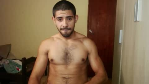 Snapshot of uliseshot450305 chatting on January 26, 3:06 am Ulises Gomez online show from January 26, 3:06 am