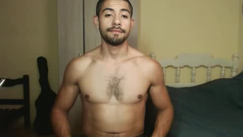 Snapshot of uliseshot450305 chatting on February 8, 4:36 pm Ulises Gomez online show from February 8, 4:36 pm