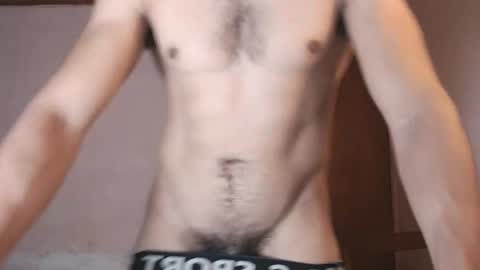 Snapshot of uliseshot450305 chatting on March 11, 11:59 pm Ulises Gomez online show from March 11, 11:59 pm