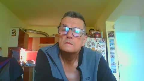 ulmeni4 online show from April 7, 7:42 am