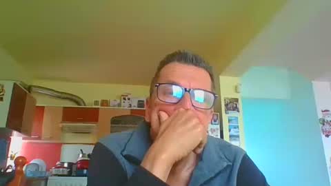 ulmeni4 online show from April 13, 9:26 am