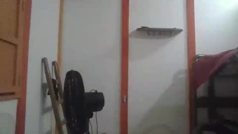 Snapshot of ulramon11 chatting on December 15, 6:39 am ulramon11 online show from December 15, 6:39 am