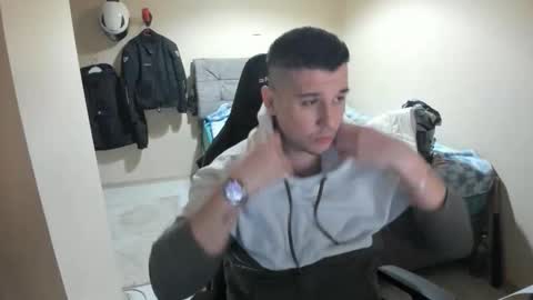 hi im mike tyson -  online show from April 11, 7:51 pm