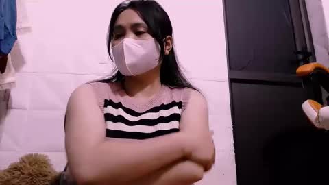 umi_sweet online show from April 7, 8:37 am