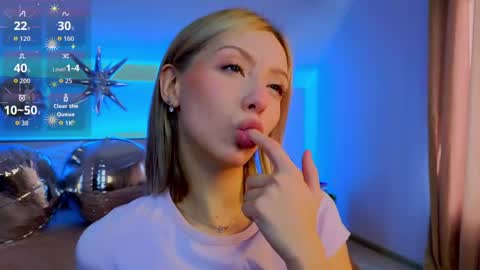 umpa_lummpa_ online show from April 5, 1:58 am