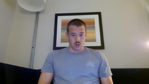 Snapshot of umphreak42 chatting on August 3, 12:09 am Andrew online show from August 3, 12:09 am