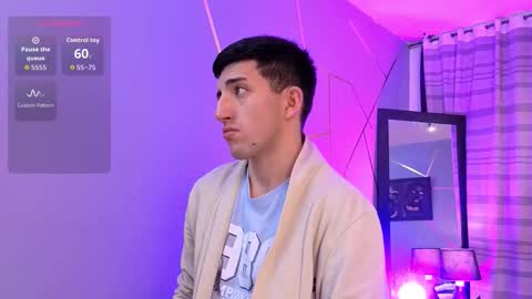 Snapshot of un_sluttyy chatting on December 2, 12:21 pm un_sluttyy online show from December 2, 12:21 pm