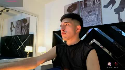 un_sluttyy online show from April 13, 11:27 am