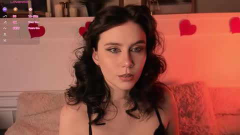 Snapshot of una_medisson chatting on February 8, 11:02 am Una online show from February 8, 11:02 am