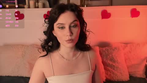 Snapshot of una_medisson chatting on February 11, 10:31 am Una online show from February 11, 10:31 am