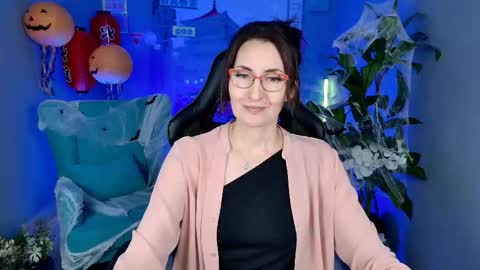 UnaTera online show from October 20, 9:32 am