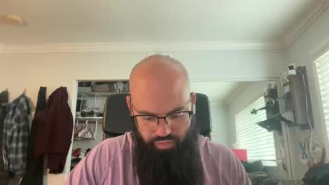 uncutbeard129840 online show from May 1, 3:38 pm