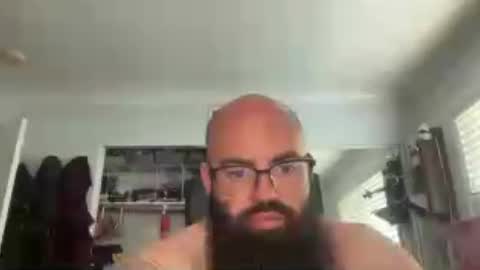 uncutbeard129840 online show from June 15, 1:24 pm