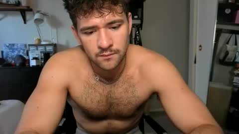Snapshot of uncutbro55 chatting on May 8, 9:31 pm uncutbro55 online show from May 8, 9:31 pm
