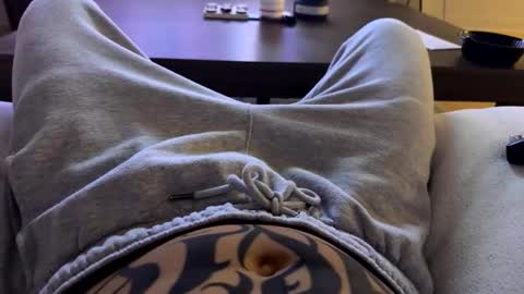 Snapshot of uncutgem777 chatting on February 8, 1:53 am uncutgem777 online show from February 8, 1:53 am