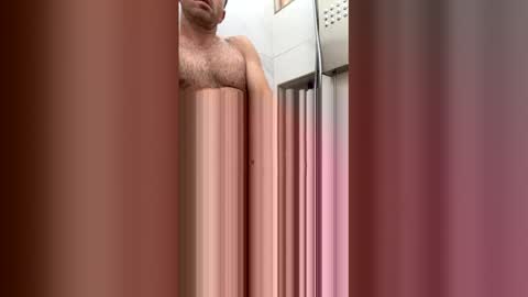 Snapshot of uncutnudist chatting on June 3, 1:08 am uncutnudist online show from June 3, 1:08 am