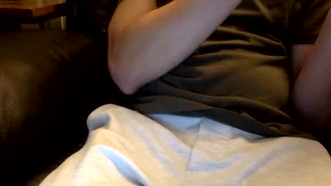 Snapshot of uncutone2345 chatting on December 20, 4:41 am uncutone2345 online show from December 20, 4:41 am