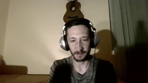 Snapshot of underguy19 chatting on April 21, 9:06 pm underguy19 online show from April 21, 9:06 pm