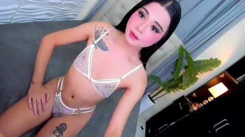 Snapshot of unforgetableasiancock chatting on September 22, 1:18 am unforgetableasiancock online show from September 22, 1:18 am