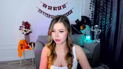 Alice online show from October 12, 7:46 pm