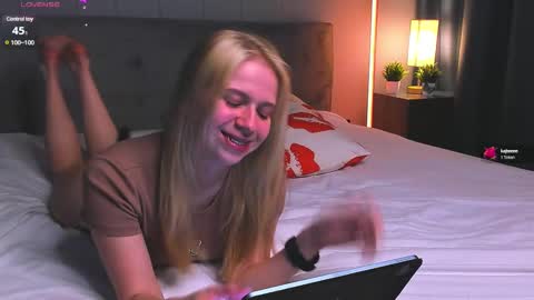 Im online every day 1700 GMT-4 online show from March 1, 10:42 pm