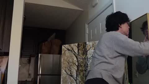 wang online show from December 6, 9:02 pm