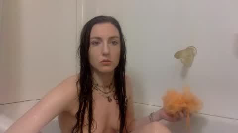 Lola Moonstone online show from April 19, 1:21 pm