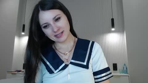 uninvited_raccoon online show from March 1, 10:53 pm